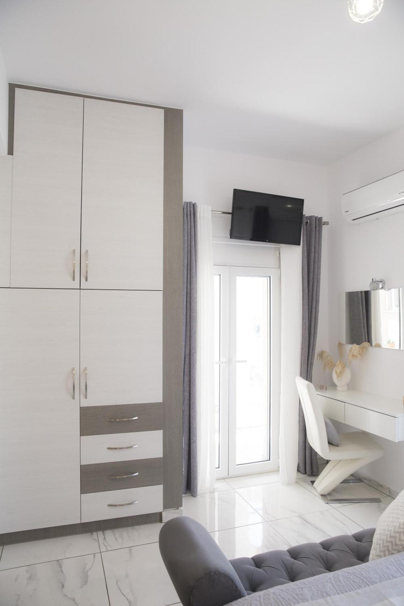 Diogenis Luxury Apartment Sea View Rethymno Exterior foto