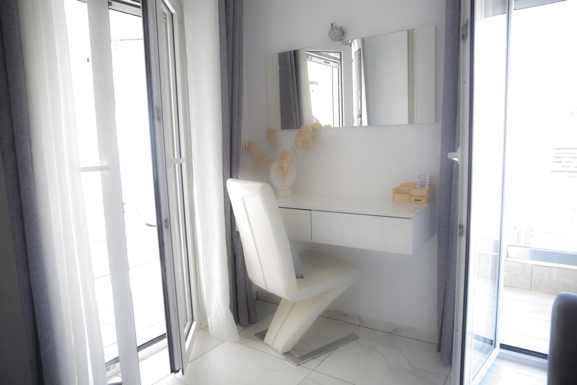 Diogenis Luxury Apartment Sea View Rethymno Exterior foto